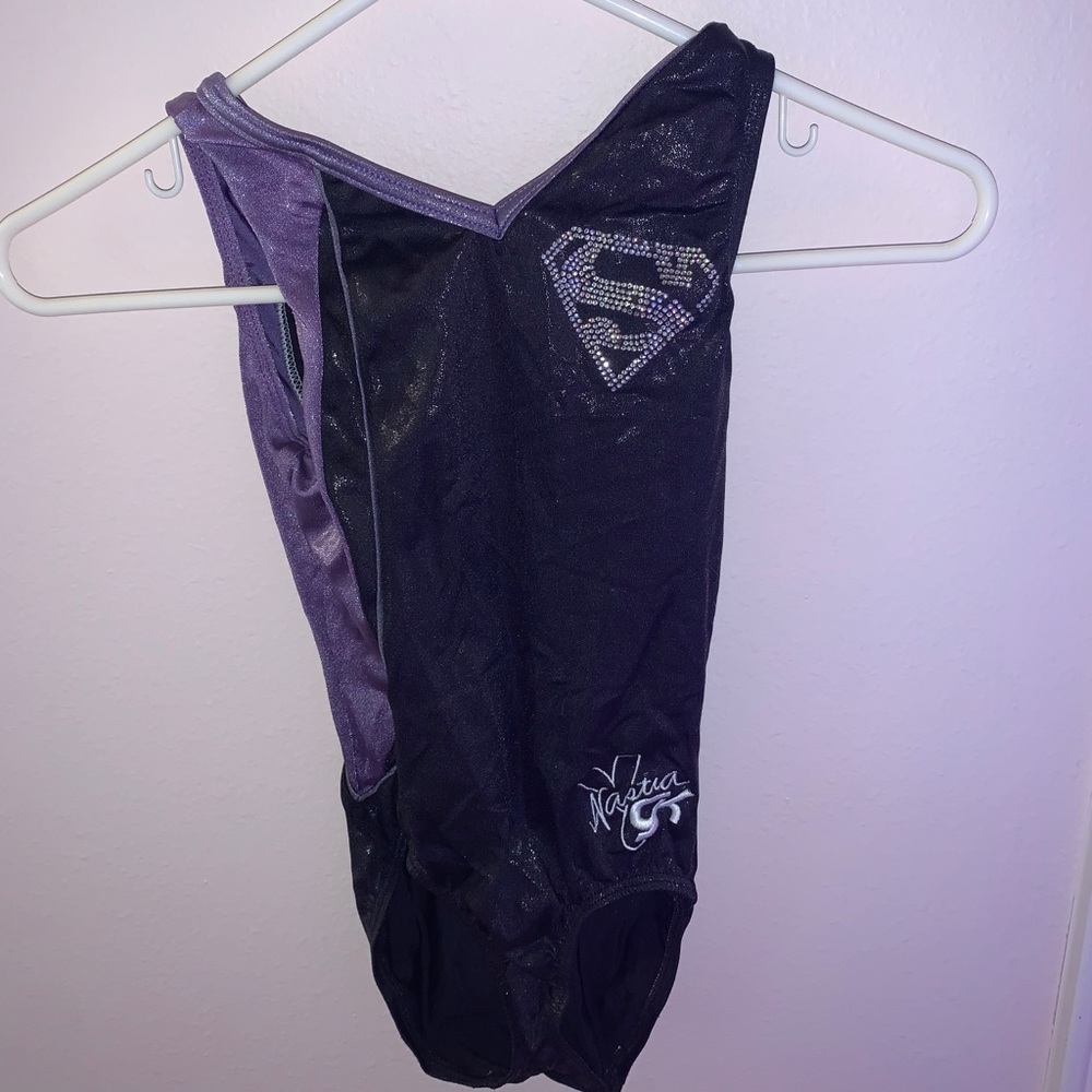 GK SUPERWOMAN LEO